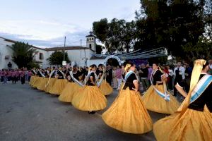 La Huerta de Benidorm celebra sus tradicionales Festes del Roser con ofrenda, copletas y ‘peuet’ en la Ermita de Sanç