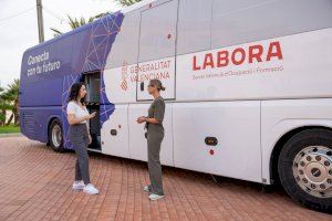 El Bus Labora continuará en l’Alfàs del Pi mañana miércoles para informar sobre empleo y formación