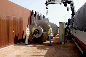 Burriana recibe los gigantescos tornillos de Arquímedes de 40 toneladas