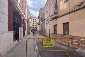 Comienzan las obras de mejora de la accesibilidad y plataforma única en diversas calles del Raval