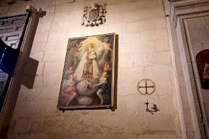 Elche restaura el cuadro de la Virgen de los Desamparados del siglo XVIII