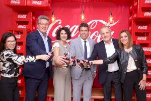 Carlos Mazón visita la planta de Coca-Cola a Quart de Poblet amb motiu del 65é aniversari