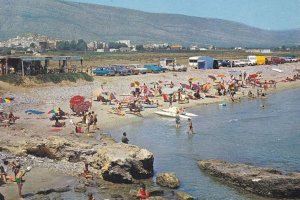 La antigua postal de una playa emblemática de Castellón: de un refugio natural a un destino turístico de lucha y unión