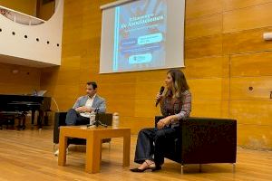 El Palacio de la Música ha acogido el II Encuentro de Asociaciones "Poniendo el foco en los cuidados"