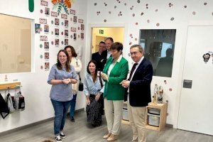 El conseller de Educación visita dos centros de educación infantil de Segorbe