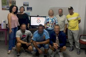 COCEMFECV reflexiona sobre derecho sexual en su taller RodaSex con la asociación AHNAR en Meliana