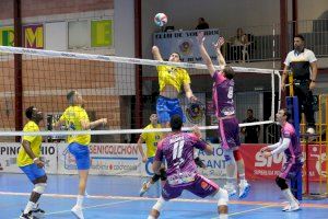 El Servigroup Playas de Benidorm masculino se impone con autoridad al CV SUAC Canarias y se afianza como líder (3-0)