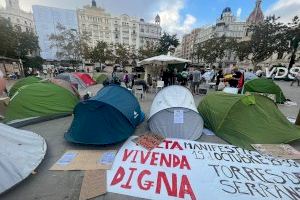 Continúa la acampada por la lucha del precio de la vivienda en Valencia: “tenemos comida para aguantar unos días más”