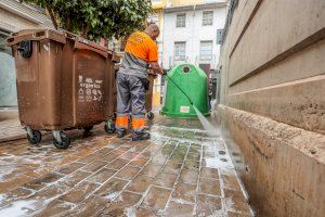 La nueva contrata de limpieza y recogida de residuos aumenta la frecuencia de vaciado de los contenedores y la retirada de enseres en Elda