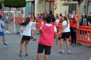 El Club Balonmano Mislata promueve hábitos saludables entre los jóvenes valencianos