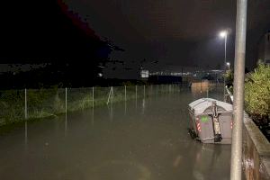 Las lluvias torrenciales aíslan un barrio de Vila-real y Benlloch anuncia medidas para atajar las inundaciones