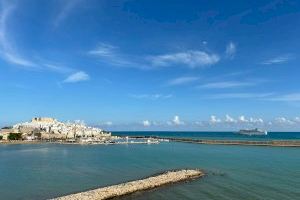 Peñíscola recibe al crucero AMERA con 727 pasajeros a bordo