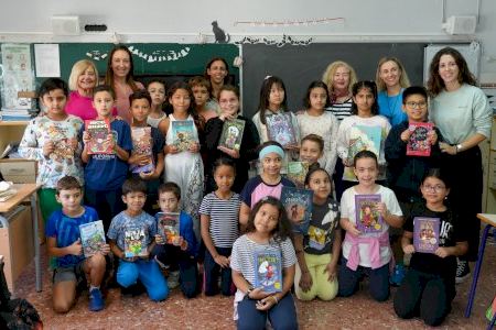 Mislata premia al alumnado del CEIP Gregori Mayans por su eslogan para la Biblioteca Central