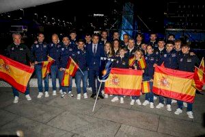 Mazón ensalza la afición valenciana por el motor y subraya la capacidad de la Comunitat para organizar eventos deportivos