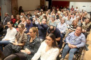 ‘Parlem d’indumentària’ aborda la evolución de los vestidos tradicionales de Castelló con la colaboración de adComunica