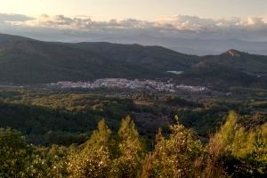 La Pobla Tornesa alerta que el agua potable no es apta para el consumo