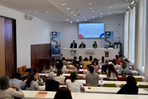 70 profesores orientadores de la Marina Baixa se reunieron en la Seu de La Nucía