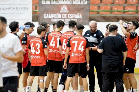 Balonmano Mislata cae ante UCAM Murcia en un final con polémica