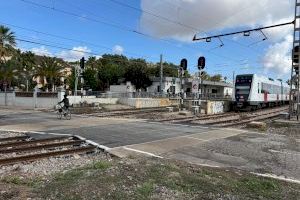 El Ayuntamiento realizará un estudio técnico para soterrar toda la línea del metro a su paso por Paterna y con estaciones en el centro