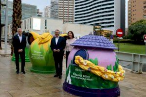 La magia del reciclaje de vidrio toma las calles de Benidorm con iglús de Ecovidrio tematizados por Disneyland Paris