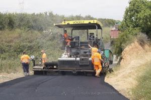 Consell y Diputación se unen para mejorar los caminos rurales y preservar el patrimonio pecuario