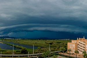 Precaució a Castelló aquest dijous: AEMET incrementa l'avís per pluges i tempestes