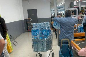 Las grandes cadenas de supermercados aseguran abastecimiento en la Comunitat Valenciana y piden no hacer acopio ante el pánico vivido