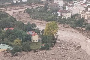 Evacúan la parte de baja de Sot de Chera mientras se vigila el embalse de Buseo