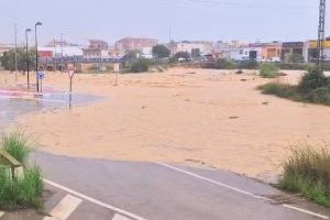 Es desborda el riu Cèrvol a Vinaròs i la rambla Cervera amenaça Benicarló