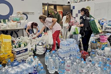 Villajoyosa se vuelca en la recogida de alimentos y productos para donarlos a las poblaciones afectadas por la DANA