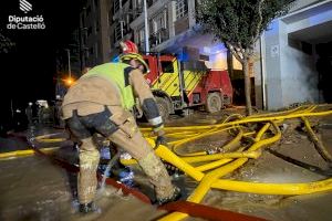 Un centenar d'efectius del Consorci Provincial de Bombers de Castelló treballen en la resposta a l'efecte de la DANA a València