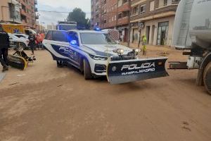 Los 180 policías municipales de Madrid comienzan ya a trabajar en La Torre y en los municipios del área metropolitana afectados por la DANA