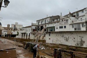 Chiva vive horas críticas tras nuevos desprendimientos: piden arquitectos, ingenieros y voluntarios