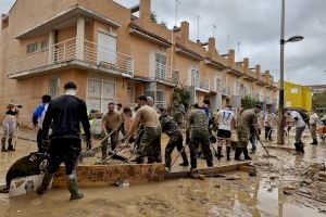 VÍDEO | La DANA en Valencia deja un panorama de 'guerra total' y causa un despliegue de militares sin precedentes: "Son momentos difíciles"