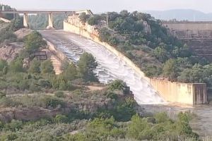 VÍDEO | Mesures preventives davant l'augment del nivell d'aigua en l'embassament de María Cristina: avís per a tres poblacions de Castelló