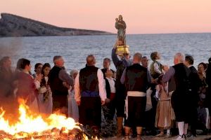 El Ayuntamiento aporta a La Barqueta un nuevo decorado y mejoras técnicas para ensalzar la Escenificación del Hallazgo