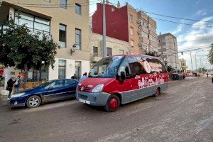 EMT connecta Forn d’Alcedo amb València mitjançant autobusos llançadora mentre duren els treballs de reparació de la DANA