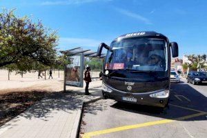 Imagen de archivo de una parada de bus en Castellón