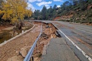 Comienzan los trabajos para poder reabrir la N-III tras la DANA