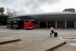 El servei d'autobusos entre Gandia i València s’amplia per compensar les restriccions ferroviàries per la DANA