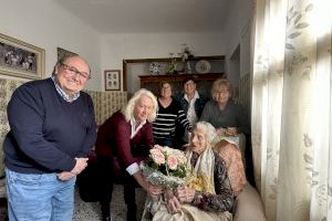 La “nuciera” Josefa Talavera cumple 105 años