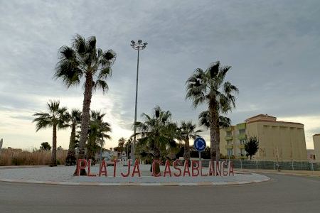 A partir de dilluns es posa en marxa la línia d'autobusos que connectarà la platja Casablanca amb Almenara