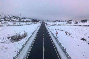 Transportes prepara 1.487 quitanieves y 253.265 toneladas de fundentes para mantener las carreteras ante las nevadas