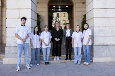 Gandia rep estudiants d'FP de Laval perquè facen les pràctiques en pastisseries i panaderies de la ciutat