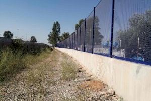 PortCastelló mejora la seguridad en los accesos a la dársena sur con la instalación de un nuevo vallado