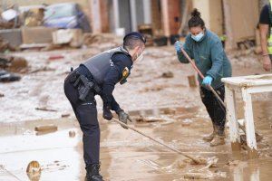 València lidera un dispositivo policial que realiza más de 3.000 servicios en las zonas más afectadas por la DANA