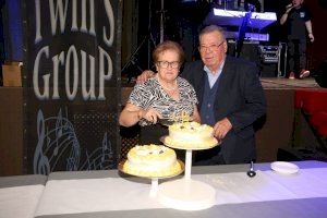 'Bodas de oro' multitudinarias en Burriana: las parejas celebran sus 50 años de casados