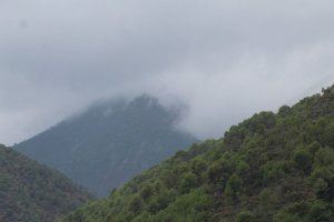 Nubes enganchadas en la Sierra Espadán (Helena Pallarés)