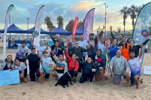 El III Open Beach Tennis se vuelca con las familias afectadas por la DANA