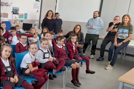 Escolars de Sueca participen en una activitat amb usuaris i usuàries del Centre Ocupacional Municipal